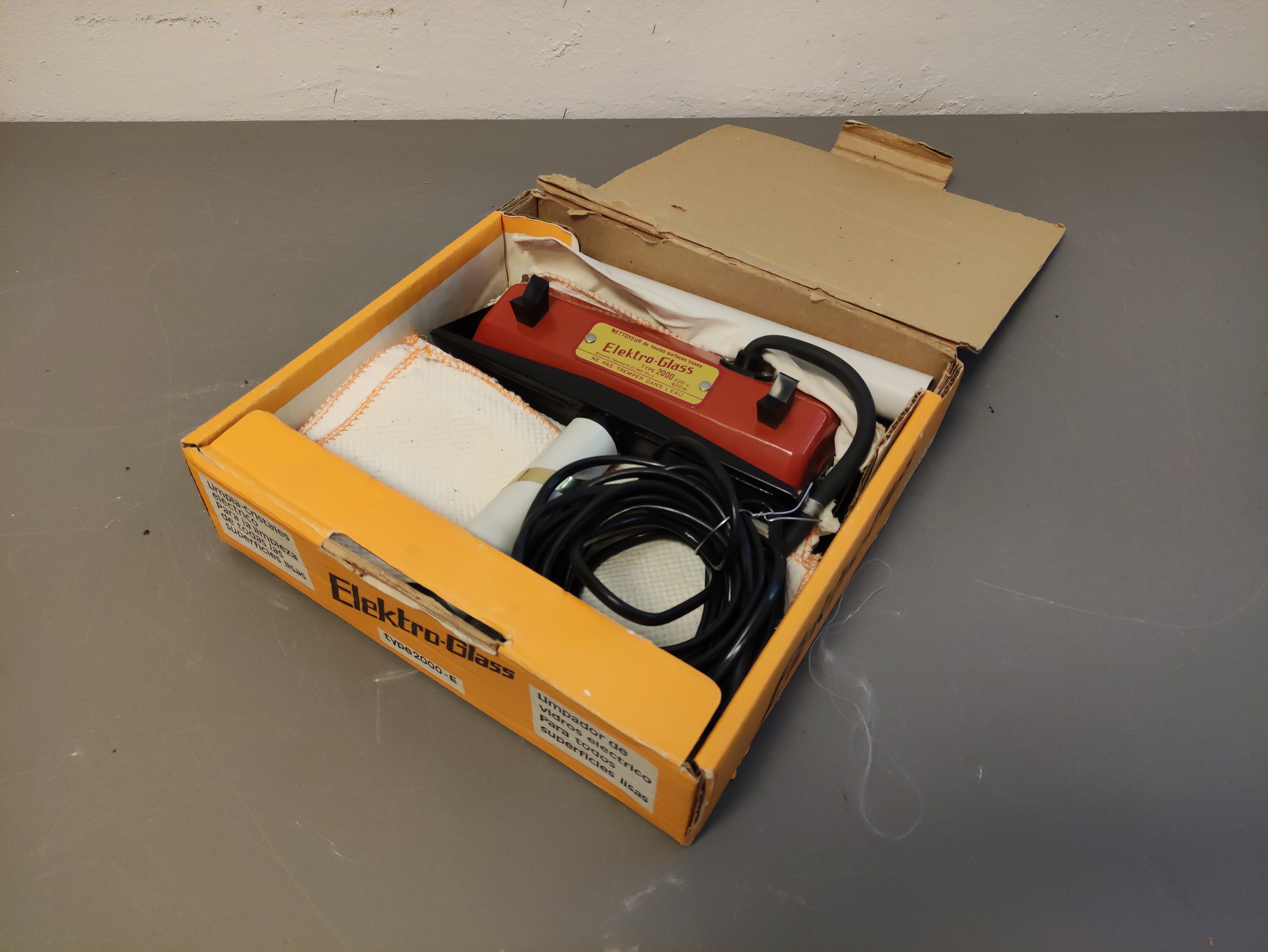 maquina limpieza polvo electroglass+caja 6.2x24x23.5 1u